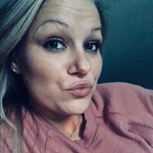 Meet your Posher, Lucinda